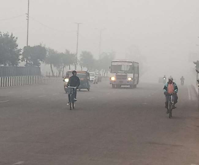 यूपी में दो दिनों तक शुष्क मौसम के साथ छाया रहेगा कोहरा, देखें कौन सा जिला रहा सबसे ठंडा