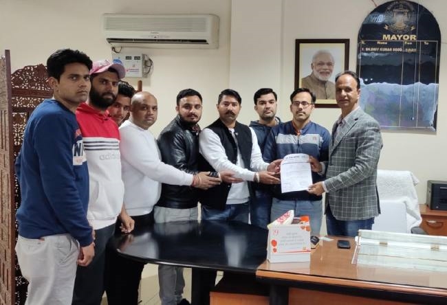 श्री राम सेवा समिति वेलफेयर सोसायटी ने मेयर को सौंपा ज्ञापन