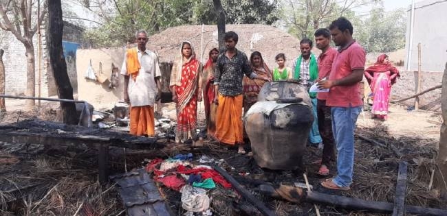 अप्रैल में बेटी की शादी, आग में सबकुछ खाक