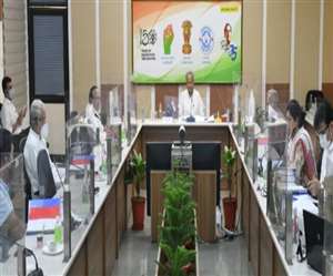 निवेश में आ रही अड़चनों को दूर कर प्रोजेक्ट्स की समयबद्धता सुनिश्चित करेंः अशोक गहलोत। फाइल फोटो