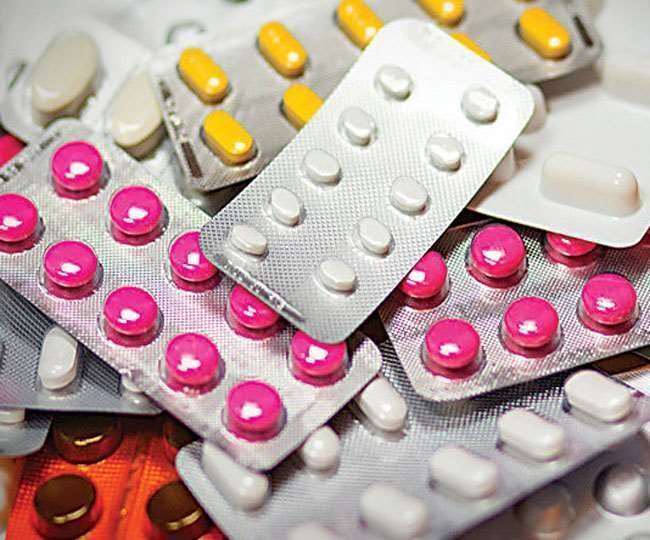 Delhi Coronavirus News: कंट्रोल रूम से सरकार करेगी दवाओं की निगरानी, हेल्पलाइन नंबर जारी