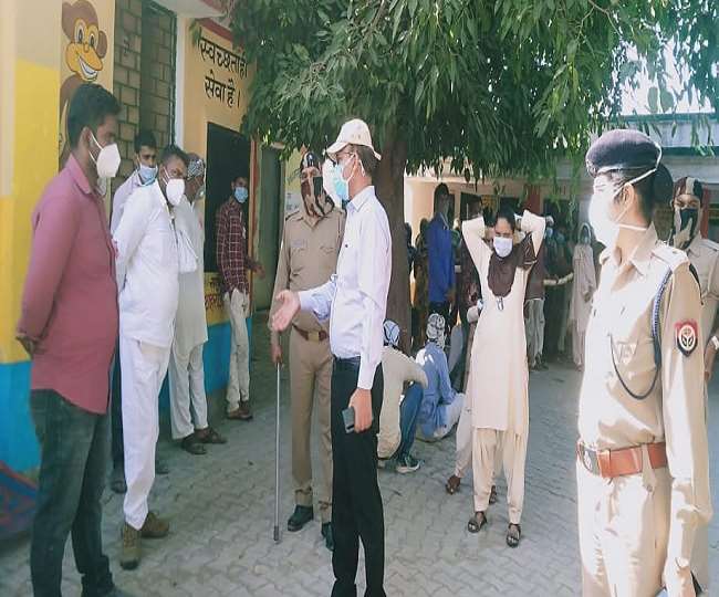 UP Panchayat Election Polling: पंचायत चुनाव के दूसरे चरण में भी हिंसा के बीच करीब 73 फीसद मतदान