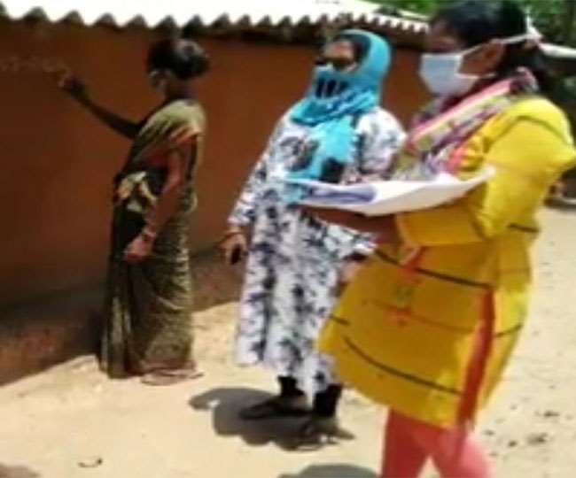 कोरोना वायरस से बचाव को घर-घर सर्वेक्षण, सर्दी-खांसी वालों की पहचान कर हो रही जांच