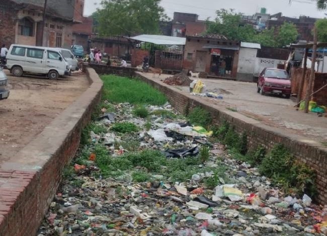 नहीं हो सकी नालों की सफाई, होगा जलभराव