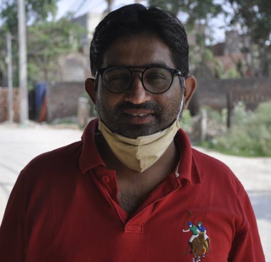 माडल टाउन में दो माह पहले बनी गलियों में खोदे 20 से ज्यादा पांच फीट के गड्ढे