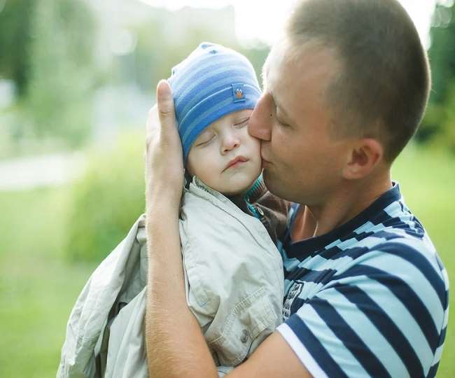 Fathers Day 2021: इस्कॉन मंदिर की फादर्स डे पर अनोखी पहल, पुरुषों को सिखाई जा रही है आध्यात्मिक जिम्मेदारी