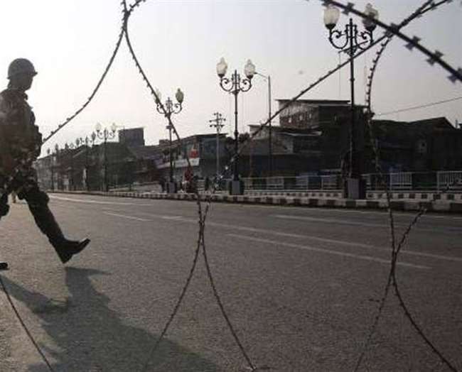 Jammu Weekend Lockdown: शहर में फिर छाया सन्नाटा, सुबह खुली रही केवल आवश्यक वस्तुओं की दुकानें