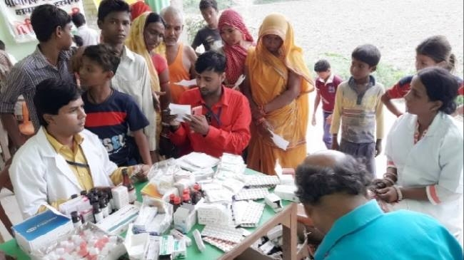 स्वास्थ्य शिविर में 204 मरीजों की हुई जांच