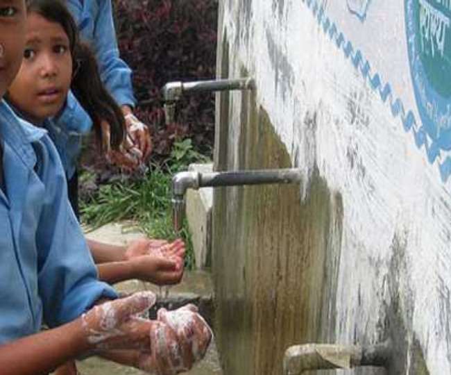 Jal Jeevan Mission : अगस्त 22 तक हर घर में नल से पहुंचेगा पानी, अभी तक 56.40% को ही मिल रहा नल से जल