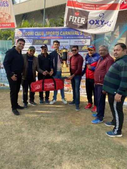 लोधी क्लब में स्पोर्ट्स कार्निवल संपन्न, विजेताओं को दिए गिफ्ट