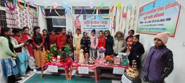 लोगों को मतदान के लिए प्रेरित करें