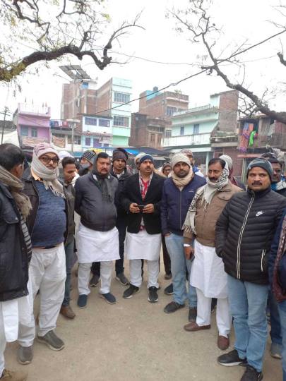 रामगढ़वा में व्यवसायी की हत्या के मामले में तीन धराए, पूछताछ जारी