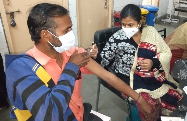 किशोरों में उत्साह, 7903 को लगा टीका