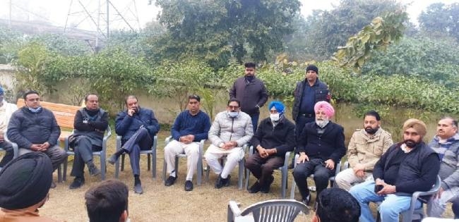 निजी उद्योग में 75 प्रतिशत आरक्षण कानून करेगा बेरोजगारी खत्म : सिंह