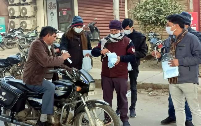 देवबंद में वैक्सीनेशन नहीं कराने वालों पर प्रशासन सख्त