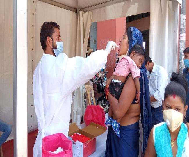 दिल्ली में घटे कोरोना टेस्ट के दाम, अब 500 की जगह देने होंगे 300 रुपये, जानें होम कलेक्शन का रेट
