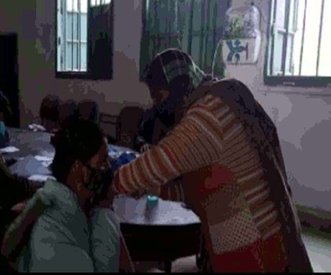 मुजफ्फरपुर में टीकाकरण की गलत एंट्री बनी परेशानी, नियमित टीकाकरण में गड़बडी