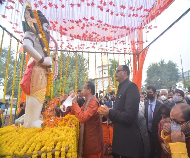 भगवान राम और कृष्ण के साथ गूंज रहा परशुराम का नारा, जानें-लखनऊ की किन सीटों पर है ब्राह्मण वोटरों का असर