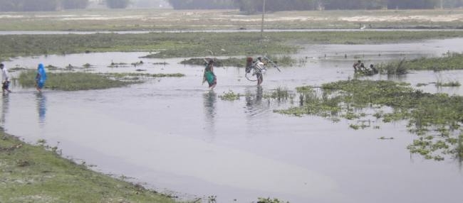अपने ही पंचायत में जाने के लिए घूमते हैं सात किलोमीटर