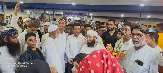 दोनों विधायकों ने किया हज-यात्रियों को विदा