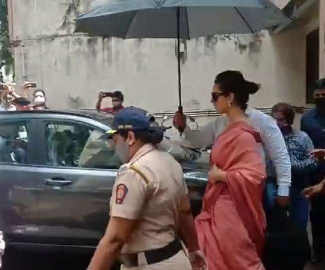 कोर्ट की सख्ती के बाद कंगना रनोट हुईं कोर्ट में पेश, जावेद अख्तर के साथ चल रहा है एक्ट्रेस का विवाद