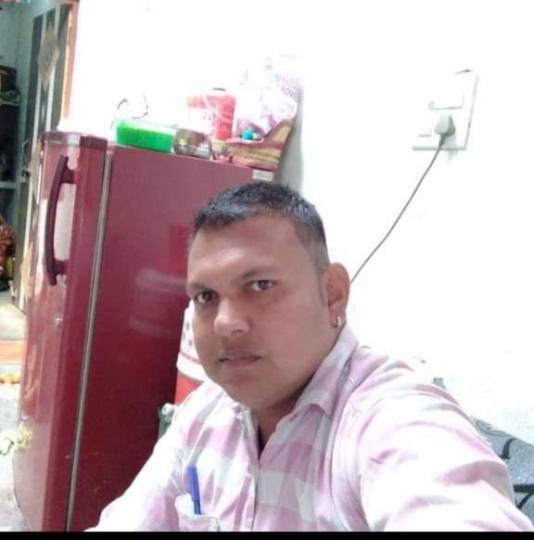 सड़क दुर्घटना में संविदाकर्मी की मौत, साथी गंभीर रूप से घायल