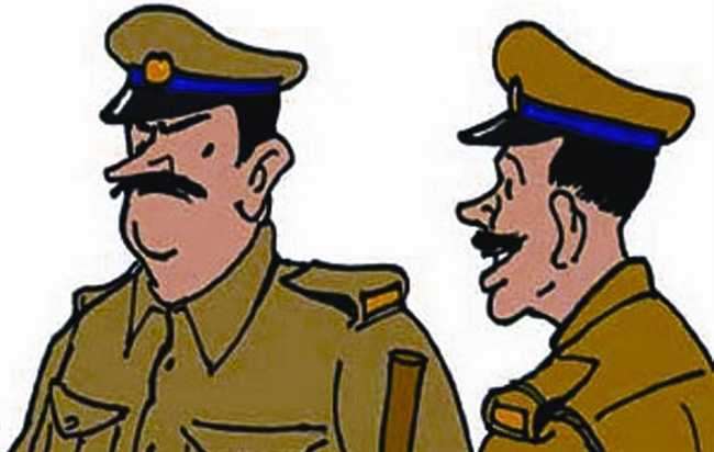 गोरखपुर में असली पुलिस पर भारी पड़ रही 'नकली पुलिस'