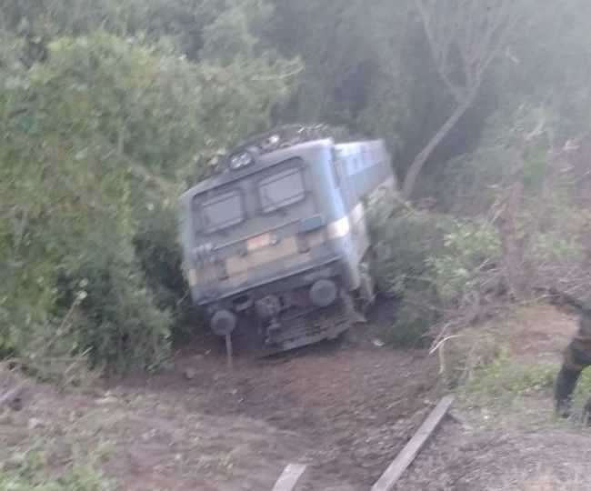 कालका से चंडीगढ़ आ रहा ट्रेन का इंजन पटरी से उतरा, चालक सहित तीन घायल