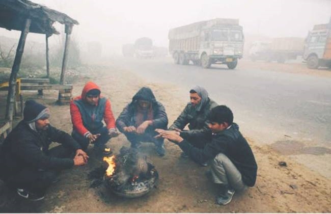 लगातार पांचवें दिन सूर्यदेव के दर्शन नहीं, कनकनी बरकरार