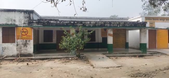 मतदान बूथों पर सुविधाएं बढ़ाने को प्रशासन ने झोंकी ताकत