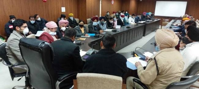 गणतंत्र दिवस समारोह पर 100 लोगों का सीमित इक्ट्ठ किया जाएगा: डीसी