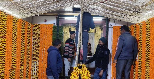 शीतला चौकियां में श्रृंगार महोत्सव की तैयारियां तेज