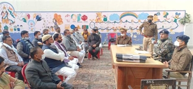 ग्यारह घंटे के मतदान में वोट डालकर चुपचाप घर लौटे मतदाता