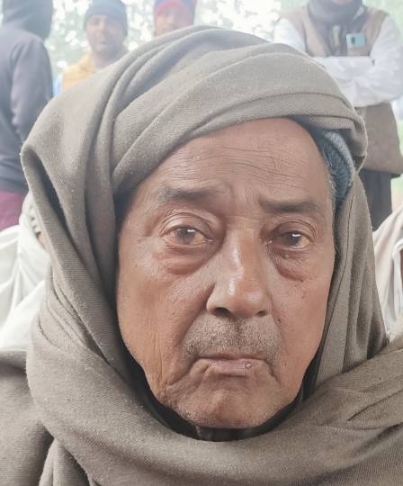 एफआइआर व तोड़फोड़ के विरोध में हुई पंचायत, सौंपा ज्ञापन