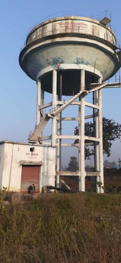 करोड़ों खर्च, सूखे हलक