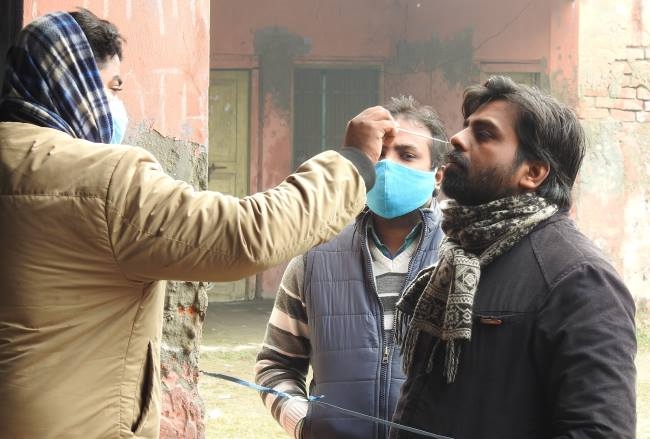 चिकित्सक, बैंककर्मी समेत 84 मिले कोरोना संक्रमित