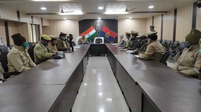 अपराधियों के सत्यापन के लिए पुलिस ने चलाया अभियान