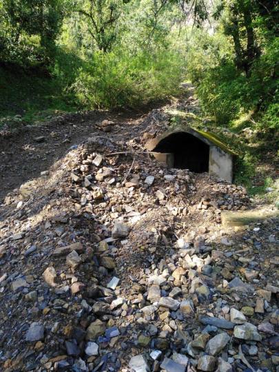डेढघराट में डंपिग साइट बनी खतरा, पेयजल स्रोत हुआ बंद