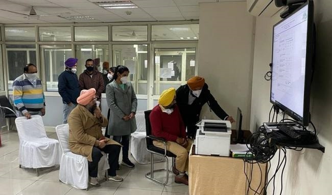 चार हलकों के 904 पोलिग बूथों के लिए की पहली रेंडेमाइजेशन