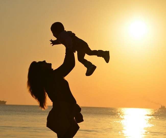 बिहार की ग्रामीण महिलाओं को सरकारी अस्पताल में सामान्य प्रसव तो शहरों में आपरेशन कराना पसंद