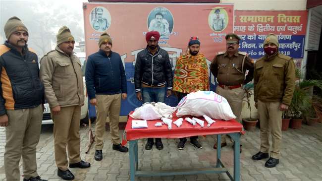 चुनाव मेंं हरकत की कोशिश: लखनऊ एसटीएफ ने शाहजहांपुर में पकड़ी अवैध शस्त्र फैक्ट्री