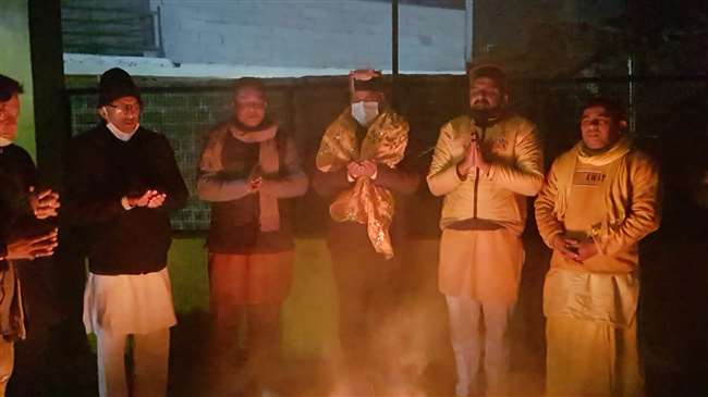 मुख्यमंत्री जय राम ठाकुर ने माता बगलामुखी में की पूजा अर्चना व हवन