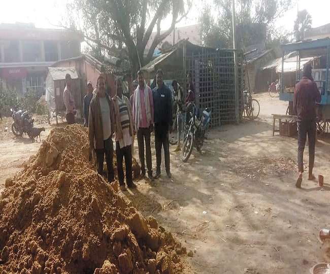 मधुबनी जिले में पंचायत भवन निर्माण के लिए नहीं मिल रही सरकारी जमीन