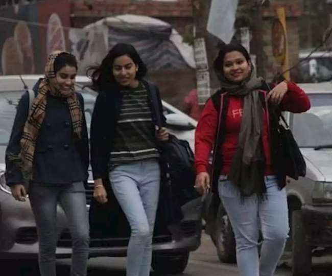 दिल्ली-एनसीआर में जारी है ठंड का सितम, जानिये- कब राहत मिलने की है उम्मीद