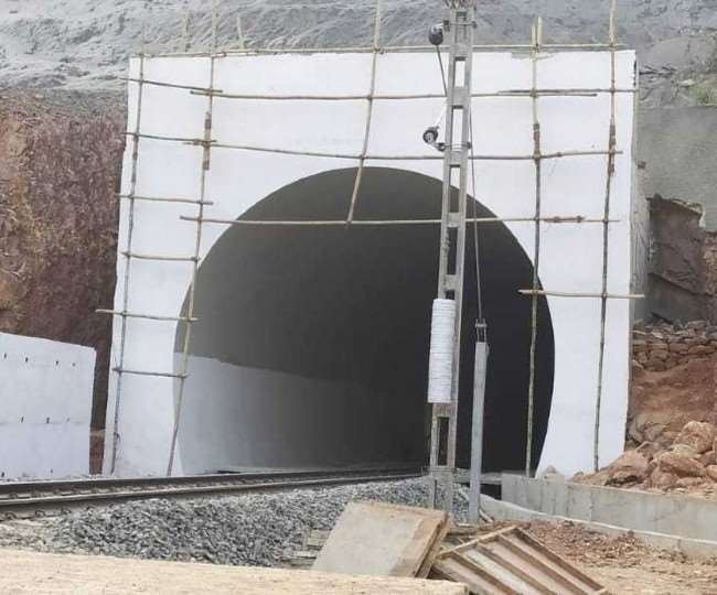 भारतीय रेलवे की रफ्तार की गवाह बनेगी बिहार की नई रेल सुरंग, फरवरी का पहला सप्ताह जोड़ेगा जमालपुर से एक नया अध्याय