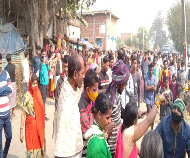 जहानाबाद में एफसीआइ के चावल लदे ट्रक ने बाइक सवार दो युवकों को कुचला, एक की मौत, रोड जाम