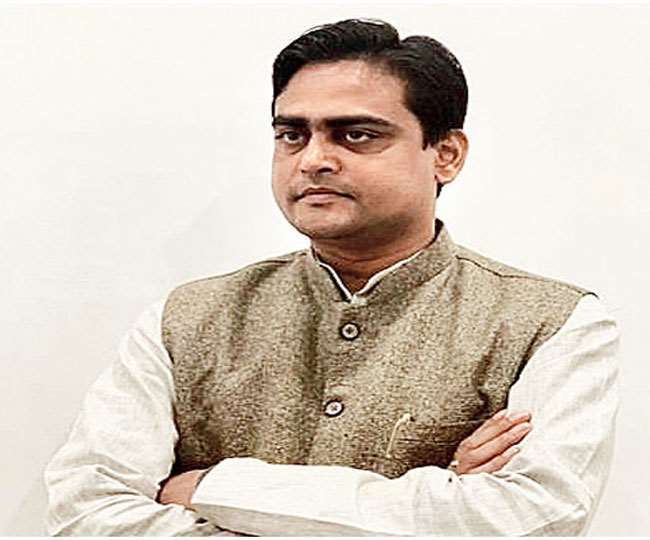 बंगाल भाजपा इकाई में जमकर गुटबाजी, केंद्रीय मंत्री शांतनु ठाकुर समेत 10 बागियों के खिलाफ दर्ज कराई गई शिकायत