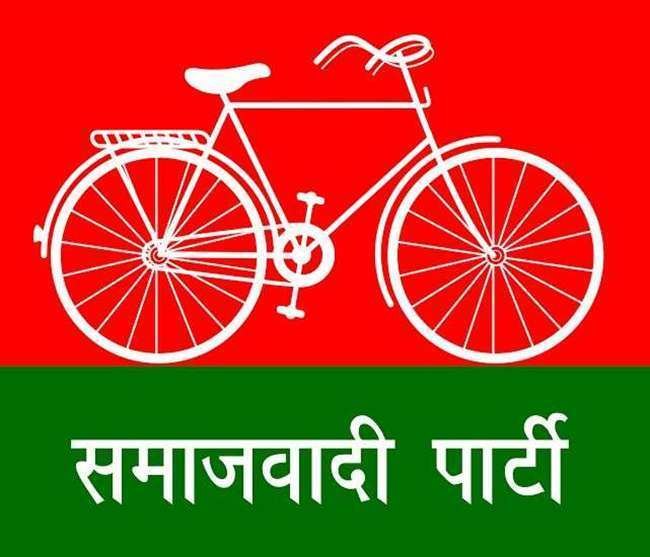 सपा में शामिल हुए कई छात्र नेता, बोले राष्ट्रीय अध्यक्ष अखिलेश यादव को मुख्यमंत्री बनाने के लिए मिलकर करेंगे काम