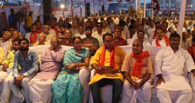 मुश्किल की घड़ी में भी भक्त घबराता नहीं, धैर्य नहीं छोड़ता : आस्था भारती