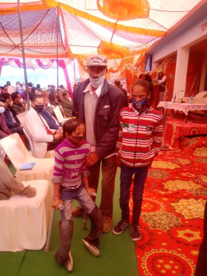दिव्यांगों का दर्द देख पसीजा मंत्री, मुख्य सचेतक का दिल